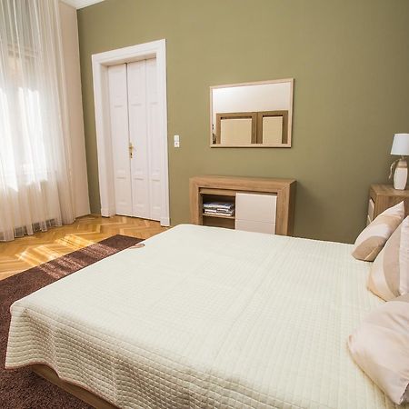 Novak Apartman Seghedin Exterior foto