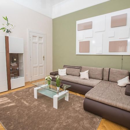 Novak Apartman Seghedin Exterior foto