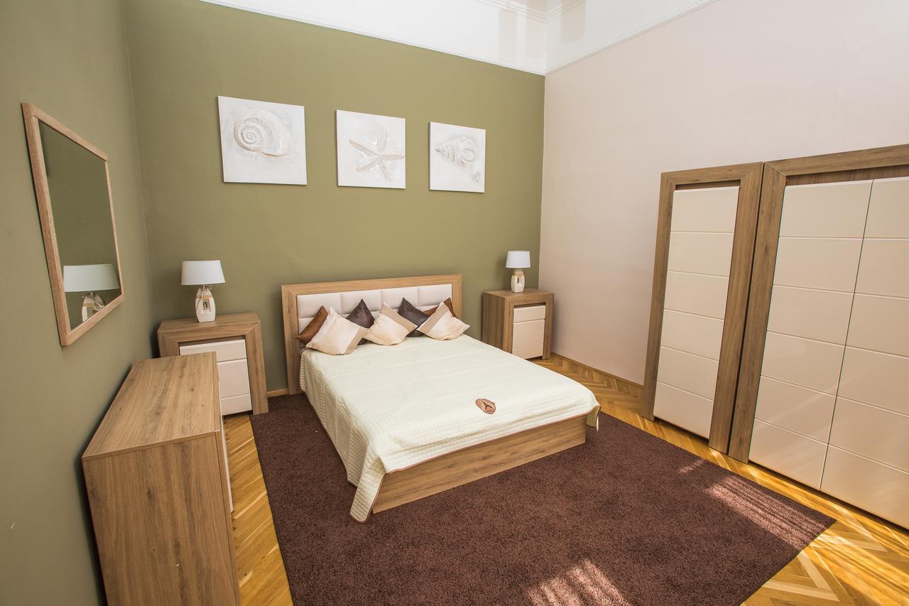 Novak Apartman Seghedin Exterior foto